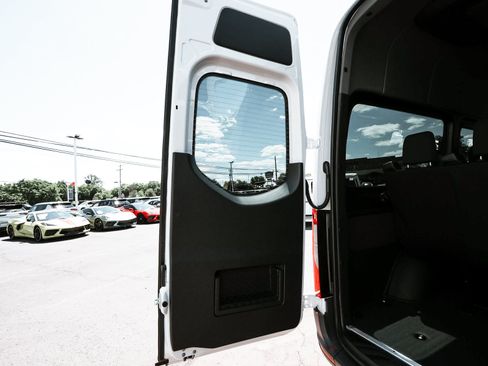 Used 2026 Mercedes-Benz Sprinter 2500 image 51