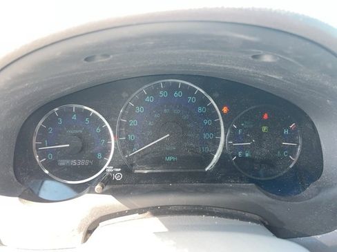 Used 2010 Toyota Sienna LE image 10