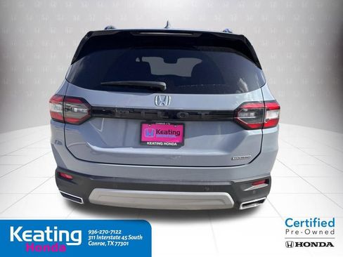 Used 2025 Honda Pilot Touring image 8