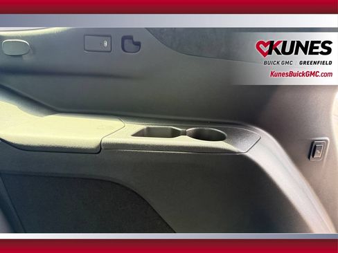 Used 2025 Cadillac Escalade Sport Platinum w/ LPO, Floor Liner Package AWD/4WD image 45