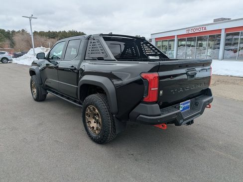 Used 2024 Toyota Tacoma Trailhunter image 3