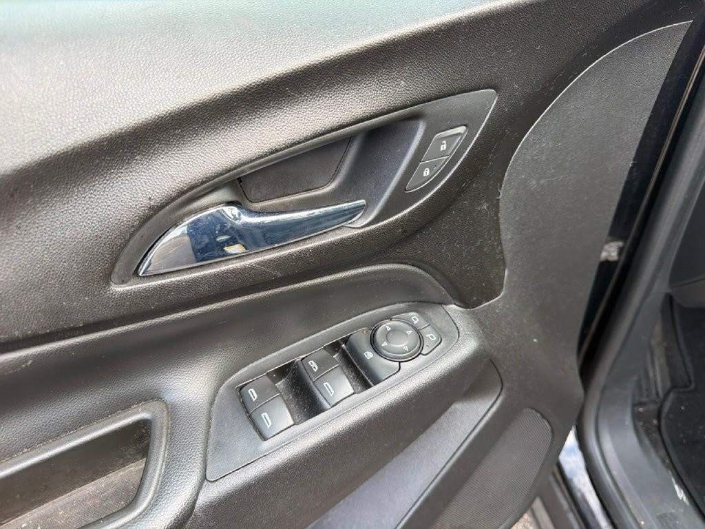 Used 2020 Chevrolet Equinox LT FWD image 11