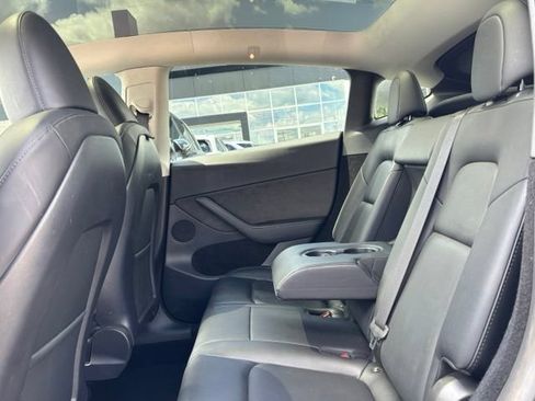 Used 2023 Tesla Model Y Performance AWD/4WD image 30