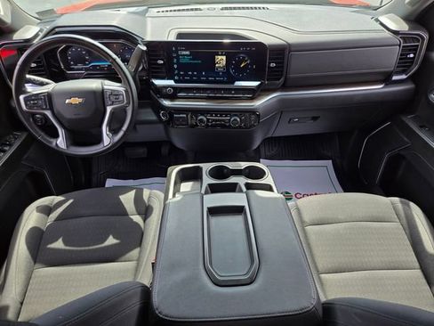 Used 2025 Chevrolet Silverado 1500 LT AWD/4WD image 15