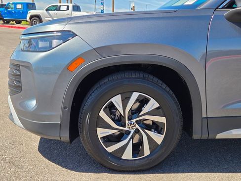 Certified 2025 Volkswagen Tiguan S FWD image 7