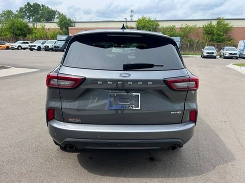 Used 2023 Ford Escape ST-Line w/ Tech Pack #1 AWD/4WD image 6