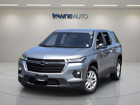 Used 2023 Chevrolet Traverse LS AWD/4WD image 10