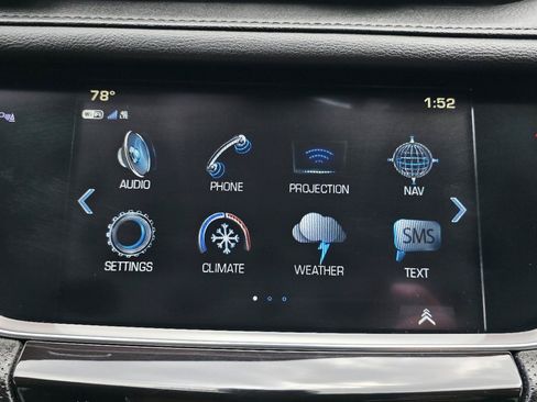 Used 2018 Cadillac XT5 Luxury w/ Driver Awareness Package AWD/4WD image 37