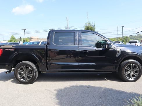 Used 2021 Ford F150 Lariat w/ Equipment Group 502A High AWD/4WD image 6
