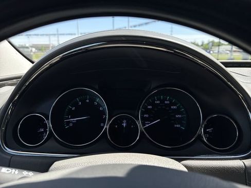 Used 2014 Buick Enclave Leather FWD image 24