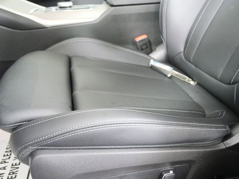 Used 2025 BMW 330i xDrive Sedan image 8