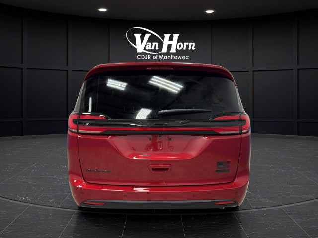 New 2027 Chrysler Pacifica Select FWD image 6