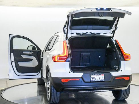 Certified 2026 Volvo XC40 B5 Plus w/ Protection Package Premier AWD/4WD image 25