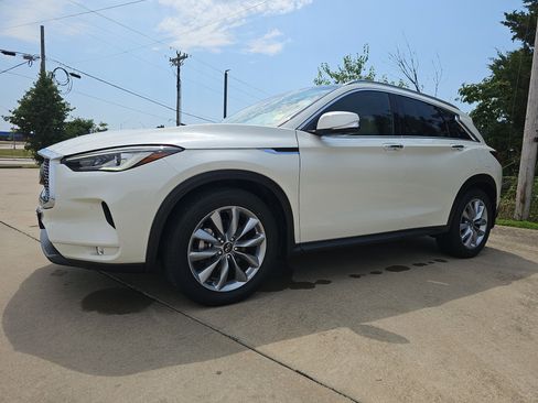 Used 2022 INFINITI QX50 Essential image 8