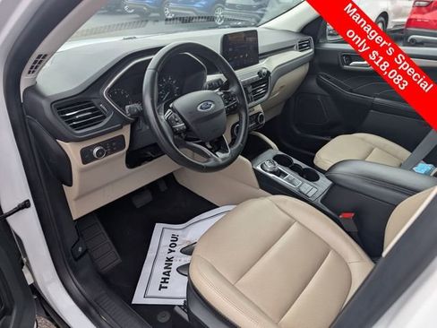 Used 2022 Ford Escape SEL FWD image 12