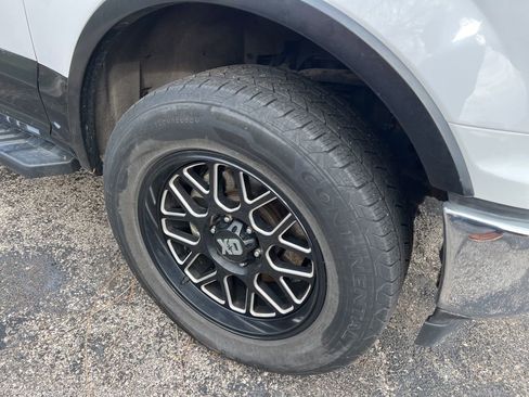 Used 2018 Ford F150 Lariat image 18