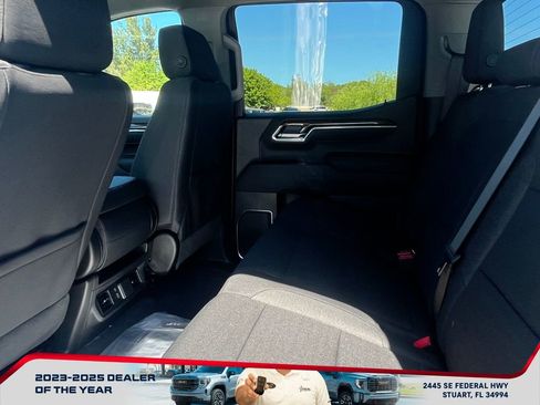 New 2026 GMC Sierra 1500 SLE w/ Preferred Package image 12