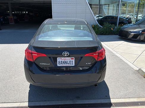 Used 2018 Toyota Corolla XSE FWD image 5