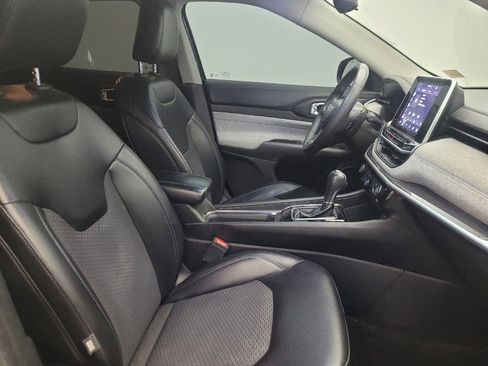 Used 2022 Jeep Compass Latitude image 21