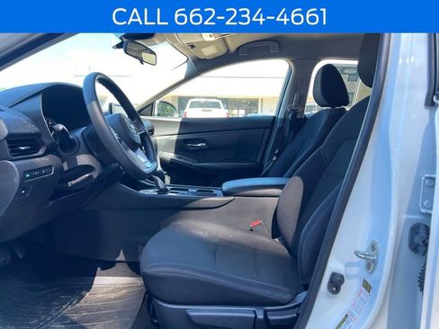 Used 2021 Nissan Sentra S FWD image 2