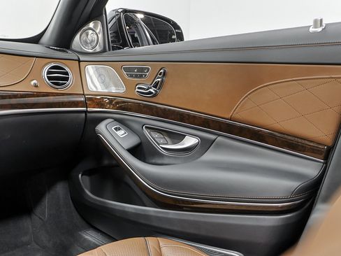 Used 2019 Mercedes-Benz Maybach S 560 4MATIC image 50