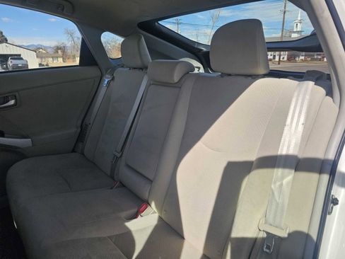 Used 2015 Toyota Prius Two image 22