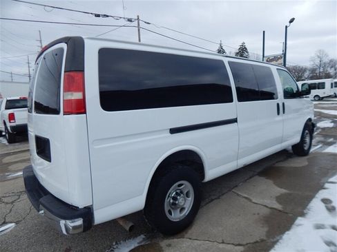 Used 2017 Chevrolet Express 3500 LT w/ LT Preferred Equipment Group image 3