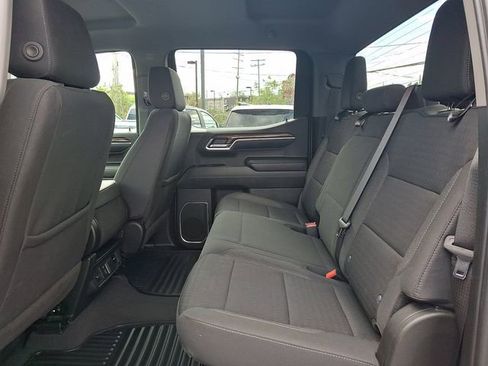 Used 2023 Chevrolet Silverado 1500 LT w/ Z71 Off-Road Package image 10