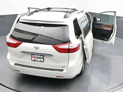 Used 2016 Toyota Sienna Limited Premium AWD/4WD image 71