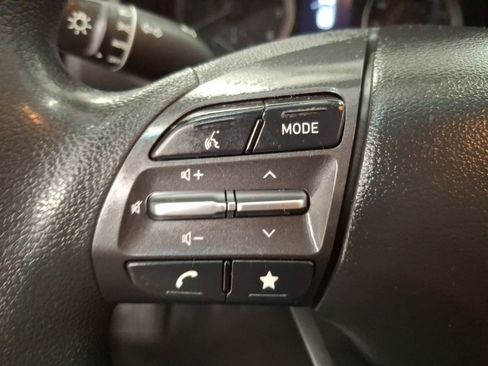 Used 2022 Hyundai Kona SEL image 18