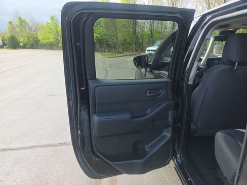 Used 2022 Nissan Frontier S w/ Technology Package image 22