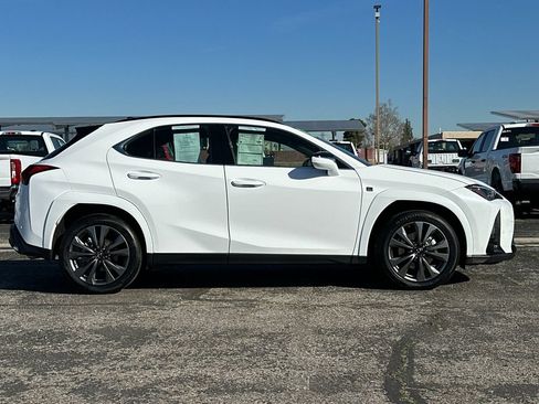 Used 2024 Lexus UX 250h F Sport image 3