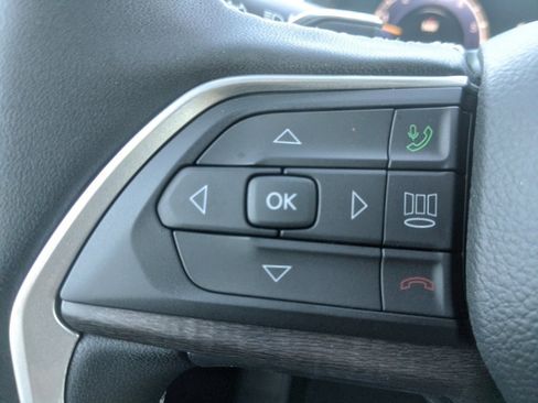 New 2025 Jeep Grand Cherokee L Limited w/ Black Appearance Package image 26