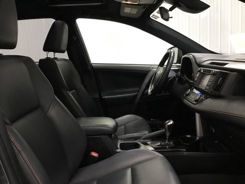 Used 2017 Toyota RAV4 SE AWD/4WD image 21