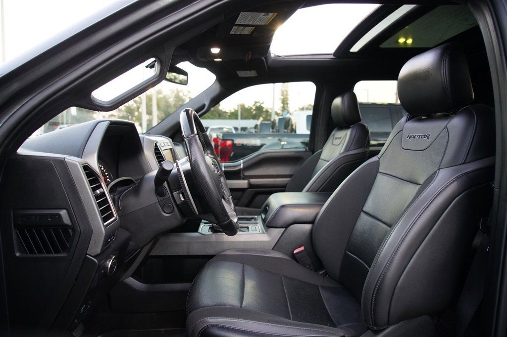 Used 2019 Ford F150 Raptor w/ Equipment Group 802A Luxury AWD/4WD image 16
