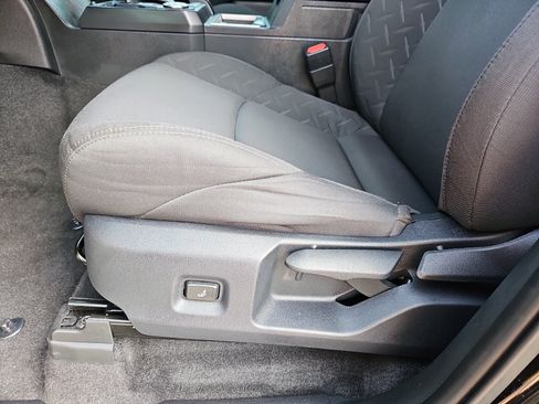 Used 2025 Toyota Tacoma SR5 RWD image 16