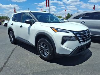 Used 2024 Nissan Rogue S FWD video 1