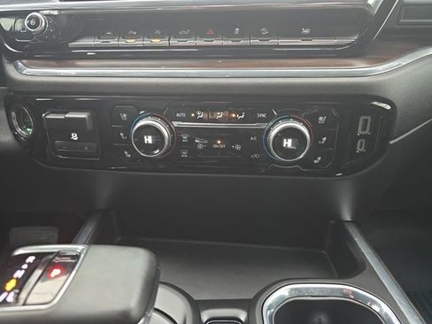 Used 2023 GMC Sierra 1500 SLT w/ SLT Convenience Package image 18