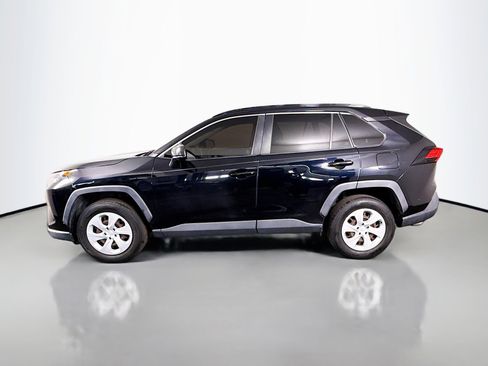 Used 2020 Toyota RAV4 LE image 6