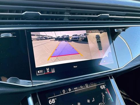 Used 2021 Audi Q8 Prestige image 23