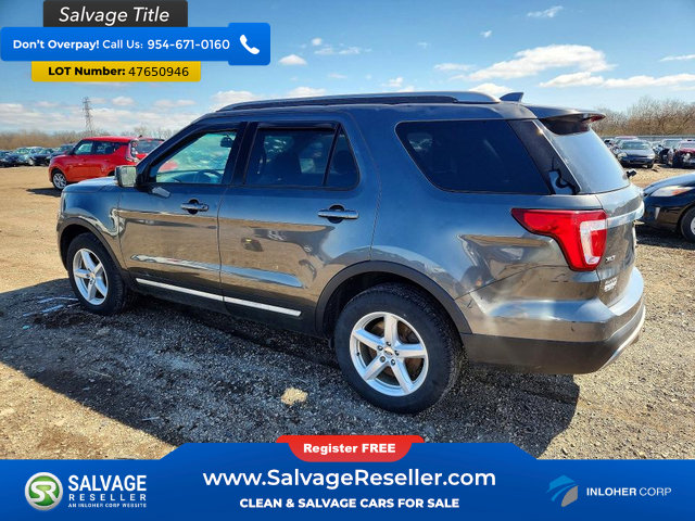 Used 2017 Ford Explorer XLT AWD/4WD image 3