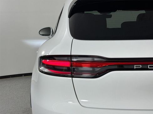 Certified 2026 Porsche Macan Turbo AWD/4WD image 16