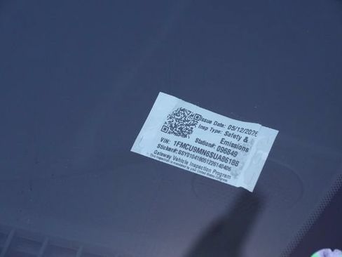 Used 2025 Ford Escape ST-Line AWD/4WD image 30