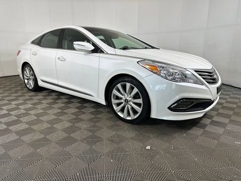Used 2016 Hyundai Azera Limited image 2