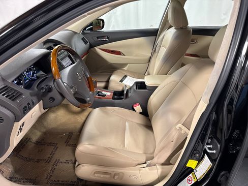 Used 2011 Lexus ES 350 FWD image 3