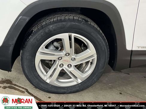 Used 2020 GMC Terrain SLE w/ Driver Convenience Package image 10