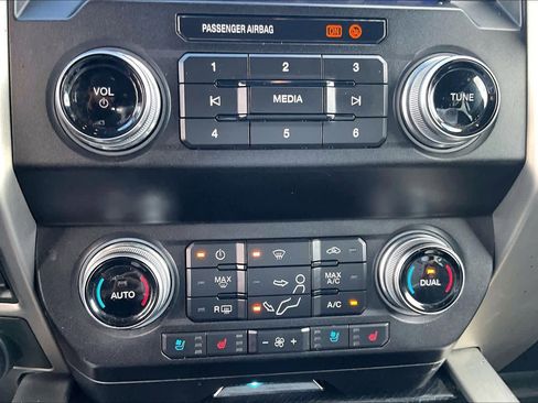 Used 2021 Ford F350 Platinum image 30