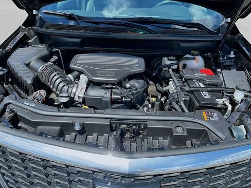 Used 2024 Cadillac XT5 Premium Luxury w/ LPO, Floor Liner Package AWD/4WD image 30