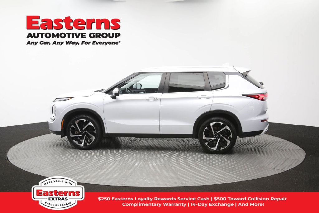 Used 2024 Mitsubishi Outlander SE FWD image 62