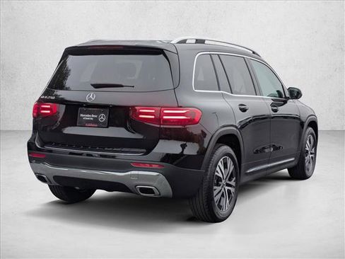 New 2026 Mercedes-Benz GLB 250 image 2